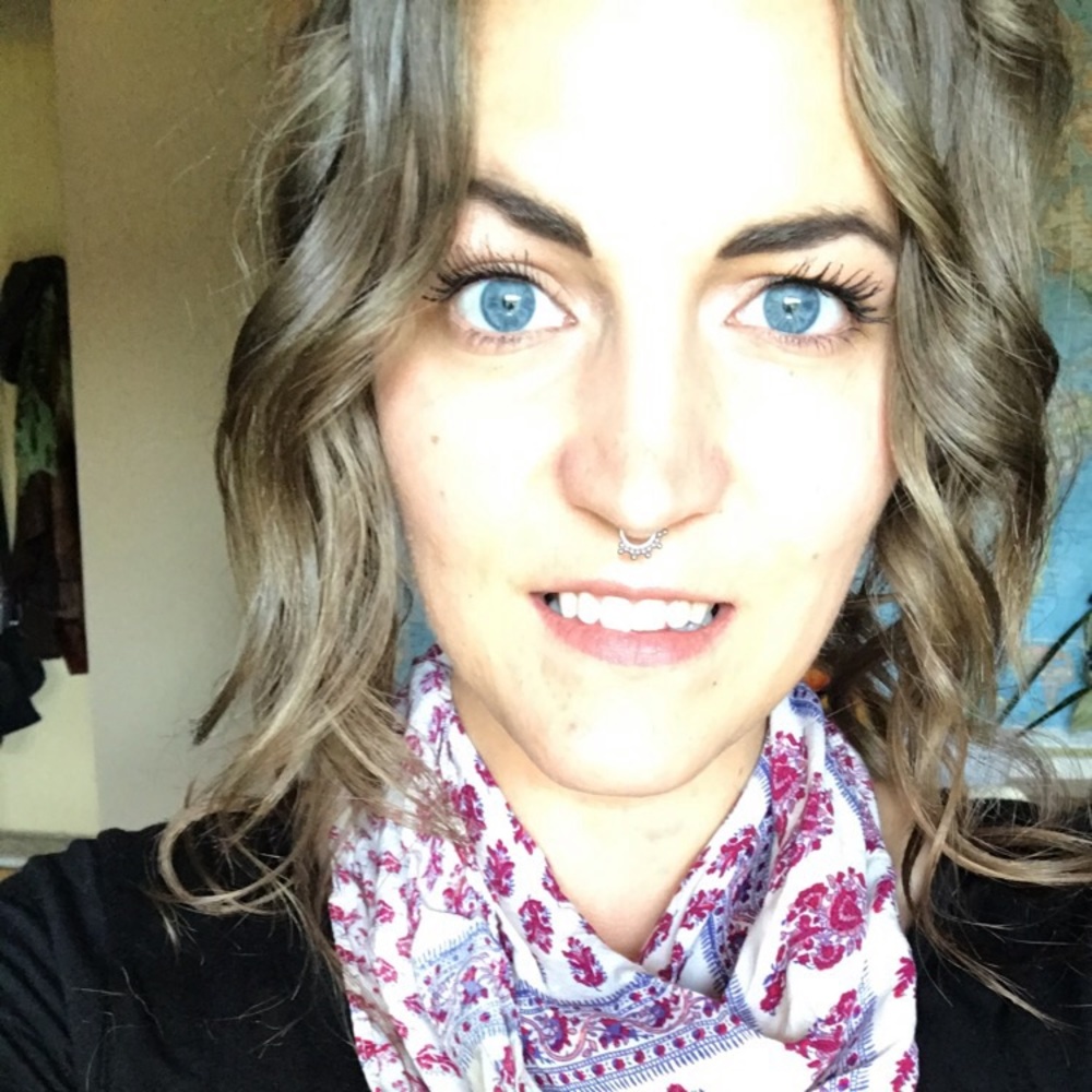 Meet your Posher, Chloe